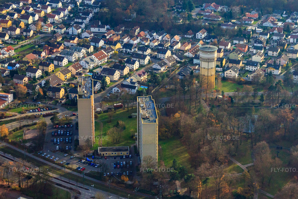 Luftbild: Hochhäuser am Wasserturm im Ortsteil Dorschberg in Wörth am Rhein im Bundesland Rheinland-Pfalz in Deutschland. Foto: IMG_22768.jpg vom 21.11.2009 durch Werner Riehm/FLY-FOTO.de