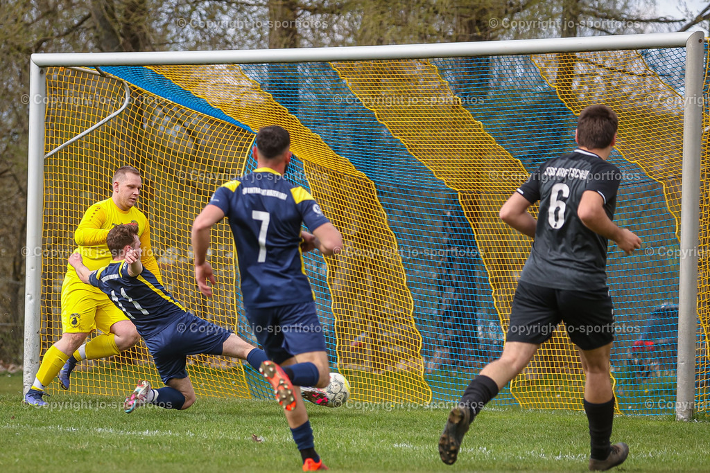 BQ3I3530 | 23.04.2023; Kreisliga C Dillenburg; Rasenplatz Hirzenhain; SSV Hirzenhain - SSG Breitscheid II; Ergebnis: 5:0 (3:0)