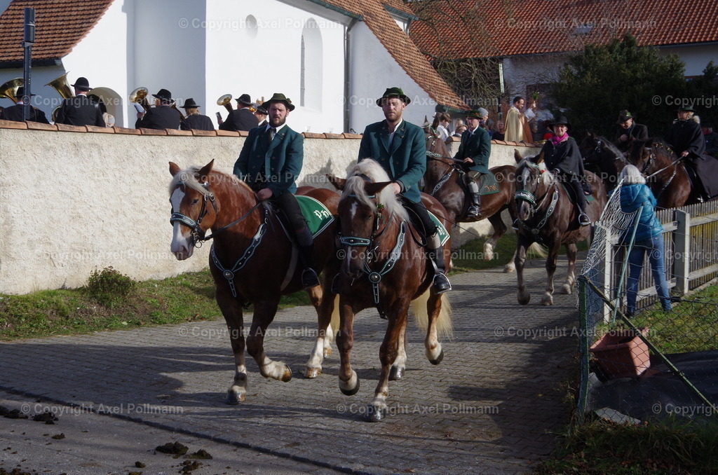 IMGP1165 | fotografiert von Axel PollmannLeonhardi Wallfahrt Benediktbeuern und Murnau, Fronleichnam, Fasching, Landschaft im Loisachtal und Benediktbeuern  - Realisiert mit Pictrs.com