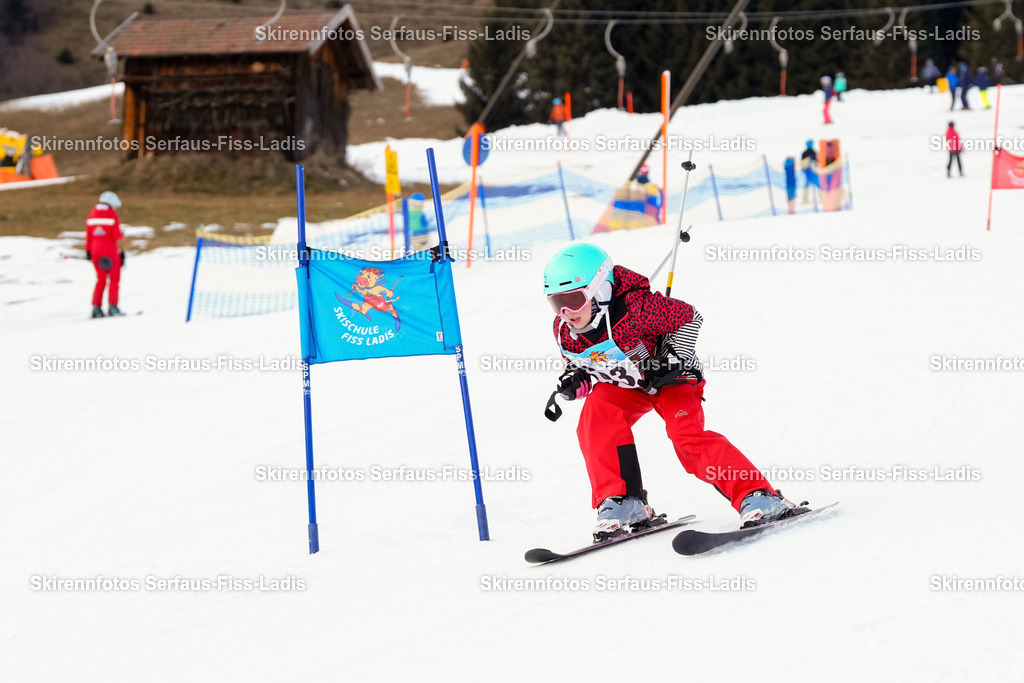 SRF_02.01.2026_0897 | Skirennfotos,Serfaus,Fiss,Ladis,Kinderskirennen,Winter,Tirol,Oberland,skirace,SFL,feelfree,weil wir's genießen,ski,Ski,skifahren,Sonnenplateau, - Realisiert mit Pictrs.com