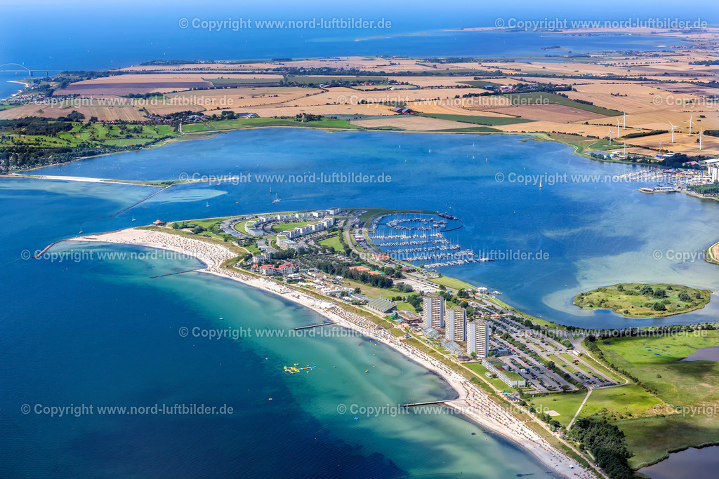 Fehmarn Südstrand_Schleswig Holstein_ELS_4426160817 | Luftbilder aus Norddeutschland. Die große Luftbild Bilddatenbank von Sylt, Amrum, Föhr, Büsum, Cuxhaven, Hamburg, Bremen, Bremerhaven, Cuxhaven, Langeoog, Norderney, Borkum, Emden, Nordsee, Ostsee, Flensburg, Kiel, Stralsund, Rostock, Darß, Rügen, Usedom