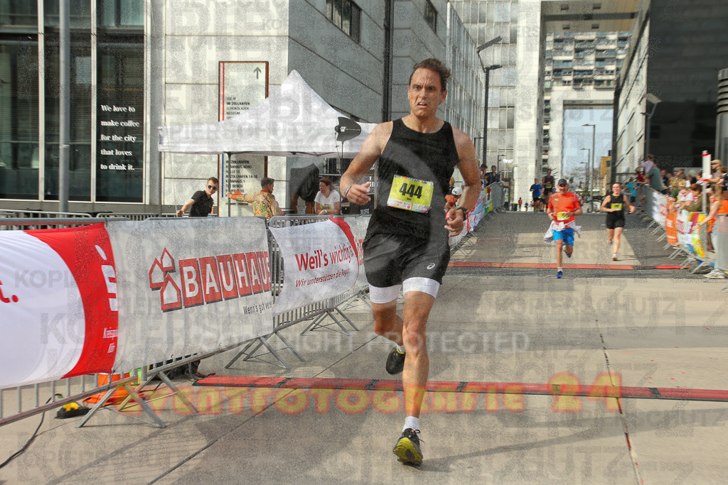 250920_1526_EX1_9455 | Sportfotografie im Rhein-Sieg Kreis, Köln, Bonn, NRW, Rheinland Pfalz, Hessen, etc. Unser Tätigkeitsfeld umfasst den Laufsport vom Volkslauf über den Marathon, Duathlon, Triathon bis zum Ultralauf wie Kölnpfad Ultra oder Schindertrail.