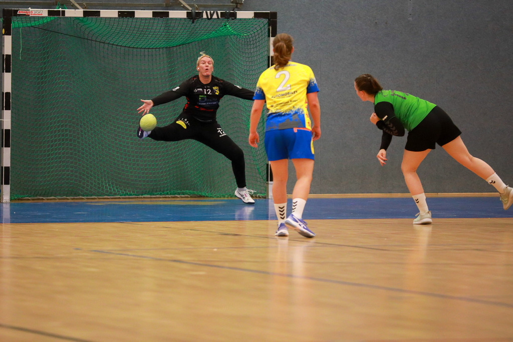 HcTvRhedeII_SvNeukirchen_150924_135 | Bildergalerie von Sport-Ereignissen aber auch von weiteren spannenden Dingen - nicht nur vom Niederrhein. In Anlehnung an den bekannten Spruch von Hanns Dieter Hüsch heißt das Motto: "Niederrhein ist überall".  - Realisiert mit Pictrs.com