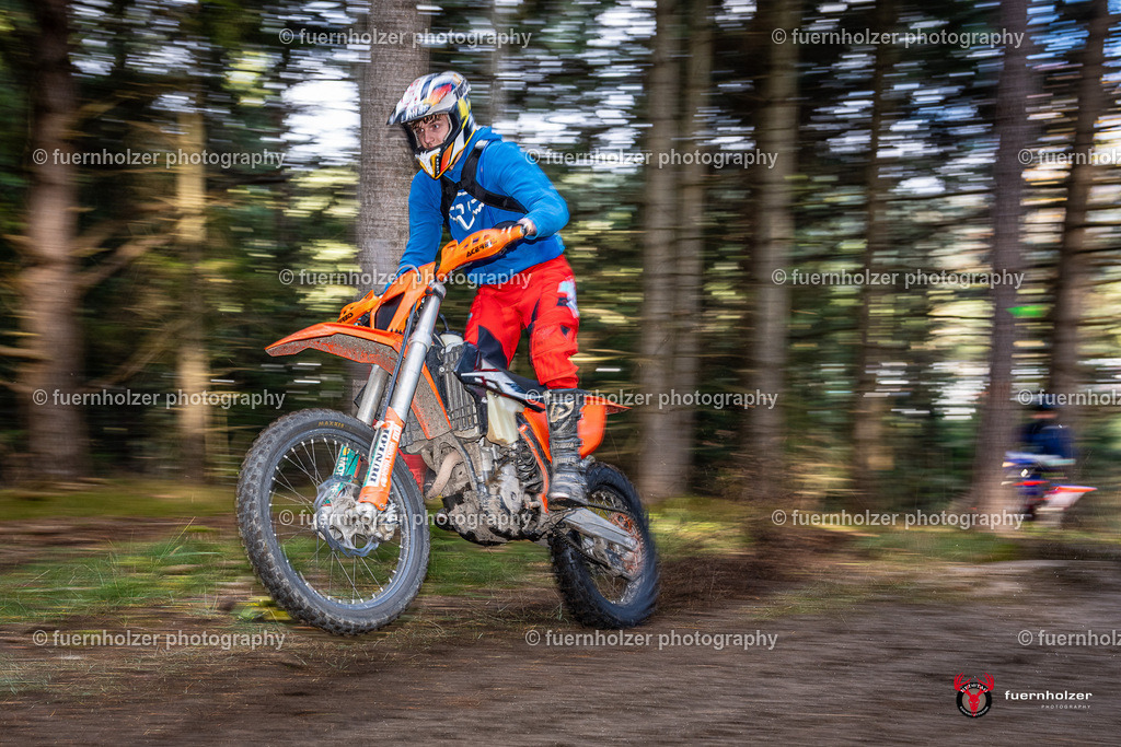 fuernholzer_251026-C1-136 | Fotografische Impressionen von der Red Stag Enduro Extreme by fuernholzer-photography.com. Endurosport in Österreich fotografisch festgehalten von fuernholzer. Auftragsfotografie für Private, Gewerbefotos und Industriefotografie. Eventfotografie, Sportfotografie und Motorsportfotografie. Anbieter von Fotoworkshops, Fototraining, fotografischen Vorträgen und Fotoseminaren.