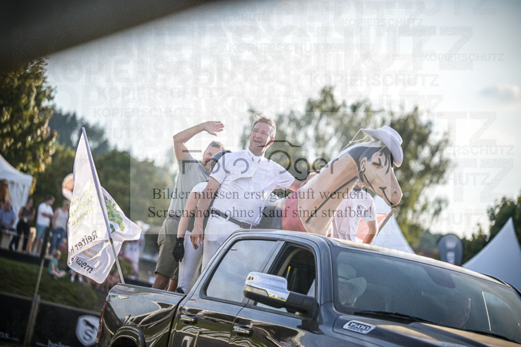 DOS_0056 | Entdecke hochwertige Reitturnierfotos von Foto Oger. Professionell, emotional und authentisch – jetzt Lieblingsmomente im Shop bestellen.Deutschlandweite Turnierfotografie. - Realisiert mit Pictrs.com