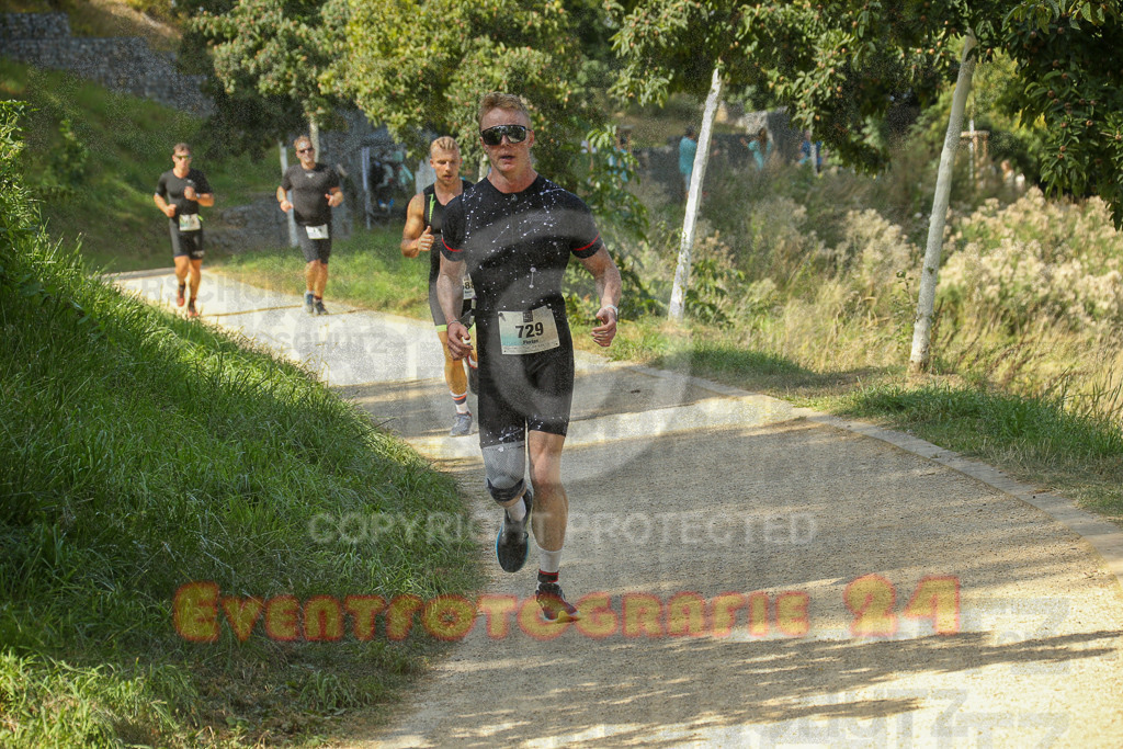250824_1435_EX1_6759 | Sportfotografie im Rhein-Sieg Kreis, Köln, Bonn, NRW, Rheinland Pfalz, Hessen, etc. Unser Tätigkeitsfeld umfasst den Laufsport vom Volkslauf über den Marathon, Duathlon, Triathon bis zum Ultralauf wie Kölnpfad Ultra oder Schindertrail.