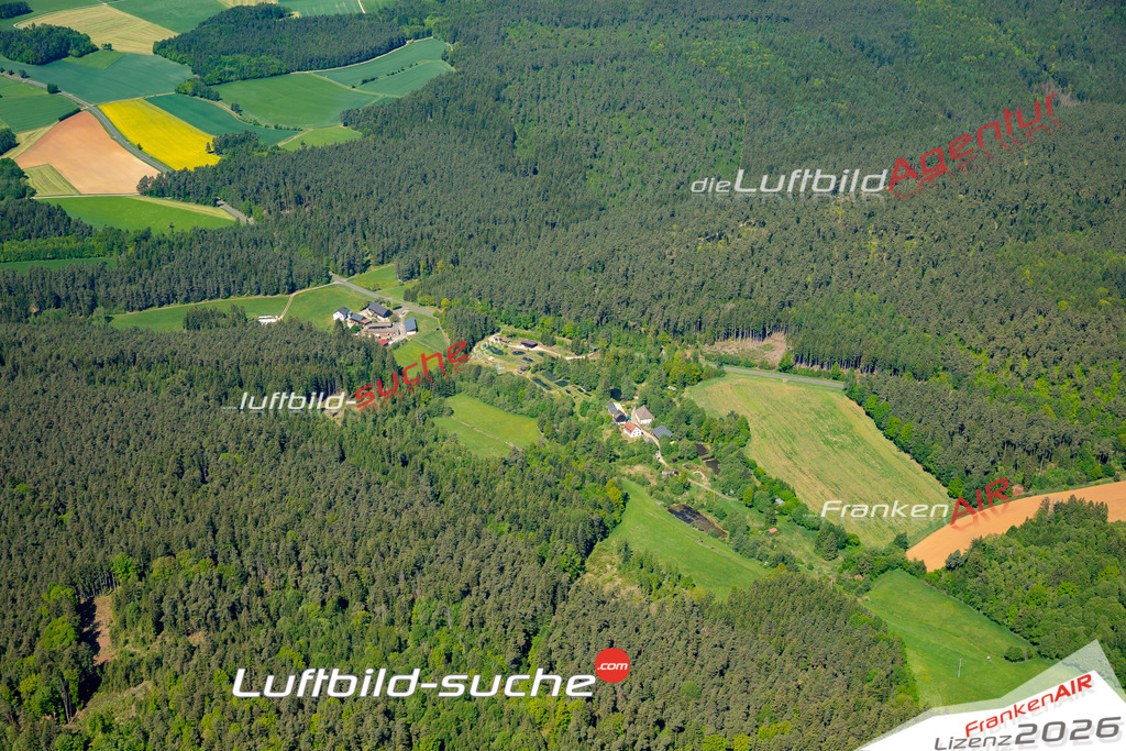 Luftaufnahme von Thurndorf Kirchenthumbach Bild- Das Luftbild wurde 2025 vom UL-Flugzeug heraus erstellt ( keine Drohne ) - Hochauflösende Luftaufnahme -Nicht vergleichbar mit Google Maps oder Satelittenbilder- Die Geschenkidee !Mit Lizenz und Bildrechte bestellbar