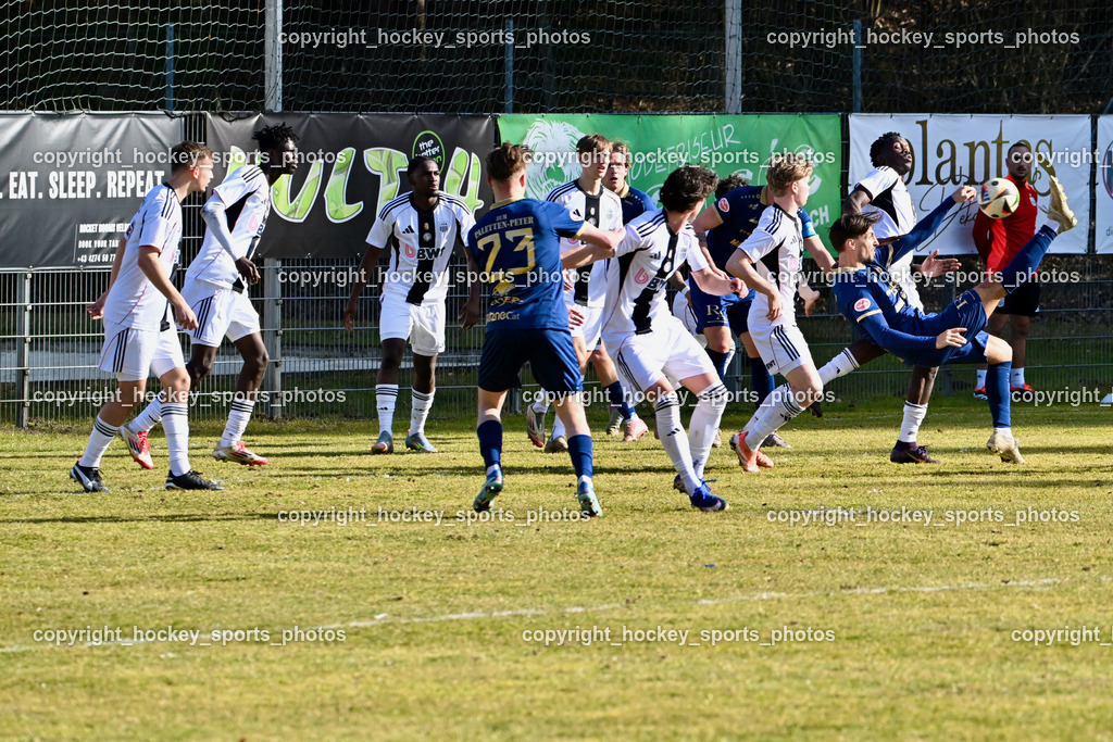 ATUS Velden vs. SPG LASK Amateure OÖ | #23 Ralph Roman Scheer ATUS Velden, #14 Thorsten Mahrer ATUS Velden, Fallrückzieher, #44 Issa Kone LASK Amateure, #15 Mohamed Sanogo LASK Amateure, #14 Jonas Ilk LASK Amateure, #28 Paul Krapf LASK Amateure, ATUS Velden vs. SPG LASK Amateure OÖ, ATUS Velden vs. SPG LASK Amateure OÖ am 07.03.2026 in Velden (Wald Arena Velden), Austria, (Photo by Bernd Stefan)