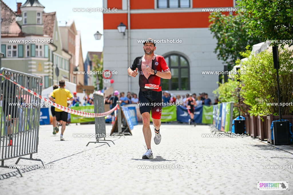 SZI_7335 | Stadttriathlon Erding 2025. #yourpictrs #sportshot_your_pictrs @Sportshotphotography #stadttriathlonerding Copyright: www.sportshot.de