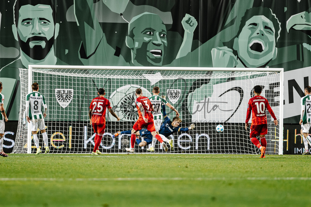 SC Preußen Münster - Fortuna Düsseldorf 1895 | Das ist die Fotodatenbank für authentische Sportfotografie aus Münster: Markus Paletta fotografiert Teams, Sportler:innen, Kinder, Events & Unternehmen. - Realisiert mit Pictrs.com