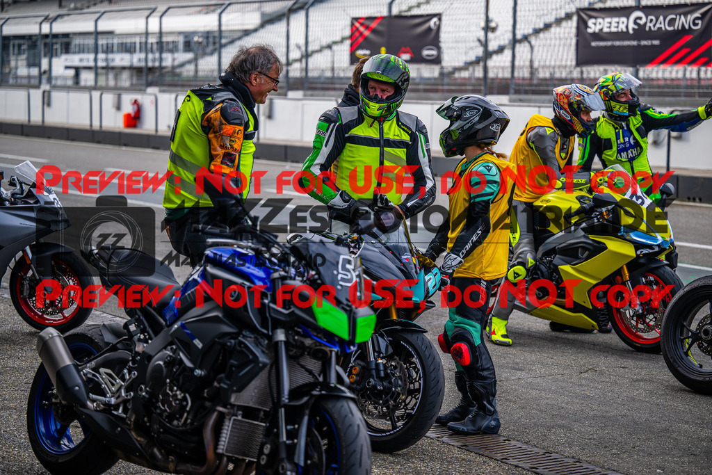 MaZZes_Fotomatrix_20240317_6021986_3942 | Fotograf Mathias Schmid
Sportfotograf,
Eventfotograf,
Hochzeitsfotograf,
Portraitfotograf