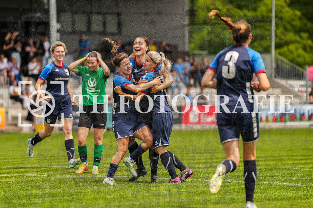 GER, FC Hauingen - SV Waldhaus, Frauen-Fussball, Rothaus Bezirkpokal, Finale, Saison 2024/2025, 29.05.2025 | GER, FC Hauingen - SV Waldhaus, Frauen-Fussball, Rothaus Bezirkpokal, Finale, Saison 2024/2025, 29.05.2025Foto: TH Fotografie/Alessio Bosco