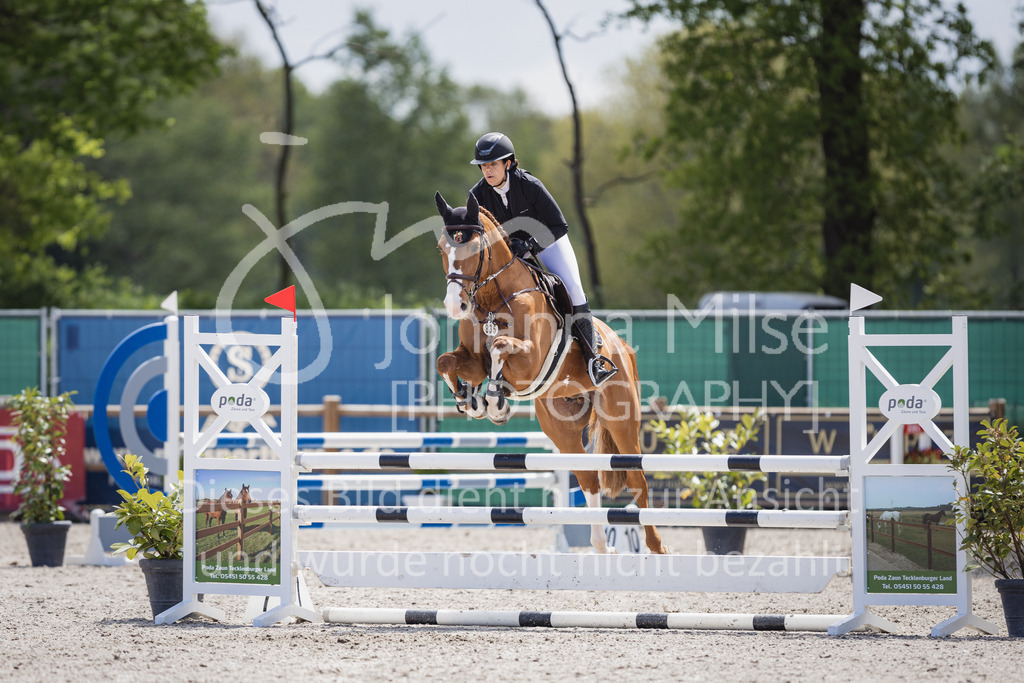 230516_Mühlen_03SprPf-A-438 | Deine schönsten Turniermomente als professionelle Fotos! Entdecke hochwertige Pferdesport-Fotografie im Online-Shop. Jetzt Fotos finden & bestellen!