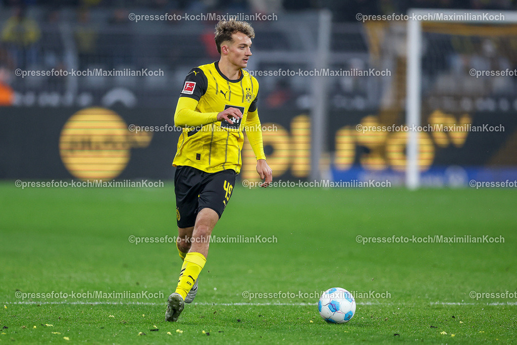 BVB15122401088 | 15.12.2024, Fußball, Borussia Dortmund - TSG 1899 Hoffenheim, 1. Fußball Bundesliga, 14. Spieltag, Signal Iduna Park, Saison 2024 2025: Yannik Luka Lührs (BVB #49)DFB regulations prohibit any use of photographs as image sequences and or quasi-video.