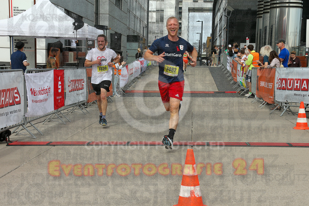 250920_1323_EX1_4263 | Sportfotografie im Rhein-Sieg Kreis, Köln, Bonn, NRW, Rheinland Pfalz, Hessen, etc. Unser Tätigkeitsfeld umfasst den Laufsport vom Volkslauf über den Marathon, Duathlon, Triathon bis zum Ultralauf wie Kölnpfad Ultra oder Schindertrail.