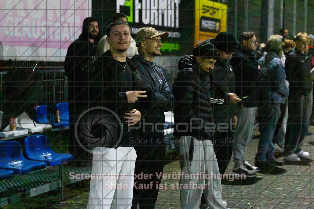 20261008_201155_0253_(c)_by_PhotoPeet | #,TSV Eschenbach (weiß) vs. SV Ebersbach (schwarz), Fußball, Bezirkspokal der Herren, Saison 2026/2027, Kunstrasenplatz, Schlater Straße, 73107 Eschenbach, 08.10.2026 - 19:30 Uhr,Foto: PhotoPeet / Sport- &amp; Eventfotografie / Peter Harich