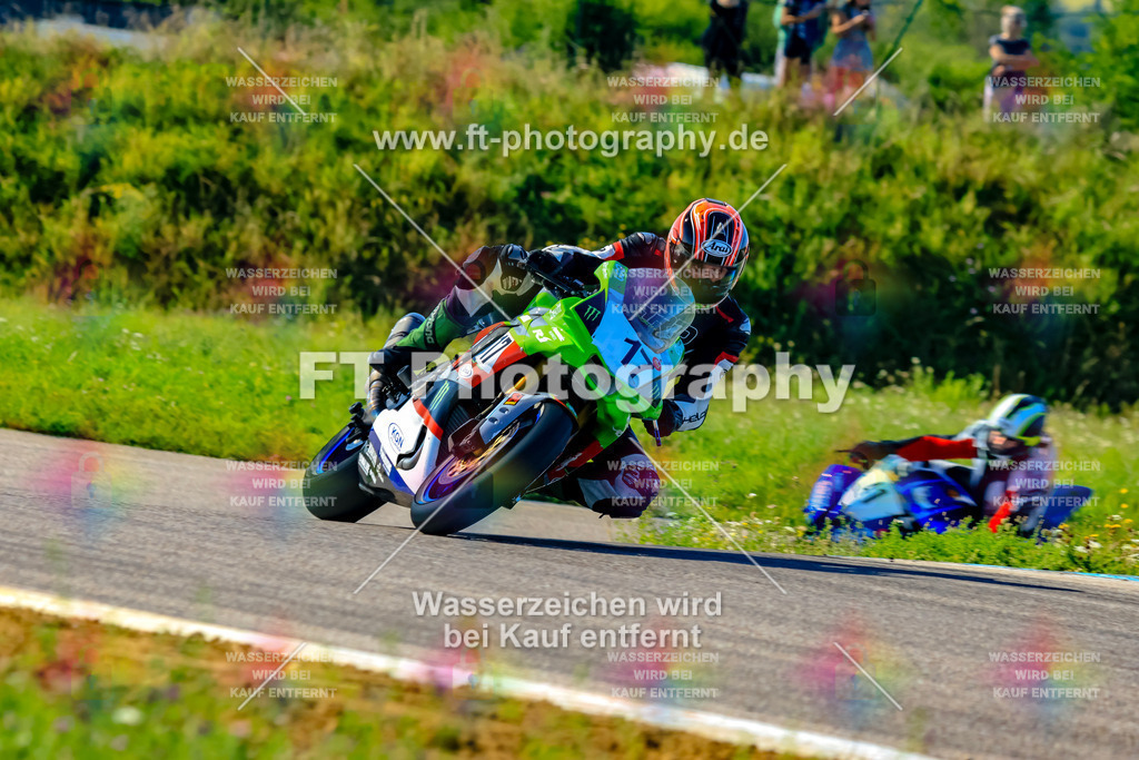017-2145 | Hier findet Ihr Bilder von Touristenfahrten auf der Nürburgring Nordschleife oder von anderen Veranstaltungen die ich besucht habe. Viel Spass beim Durch Schauen 