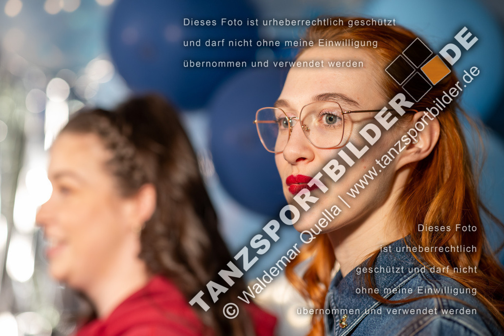 20260322-13814 | Hier finden Sie Tanz Bilder vom Latein und Standard Formationen tanzen. Sportbilder vom Tanzsport. Schöne Fotos und von Weltmeisterschaft, Europameisterschaft, Bundesliga, Regionalliga, Oberliga und Landesliga sowie von GOC Stuttgart, DanceComp, WM Bremen