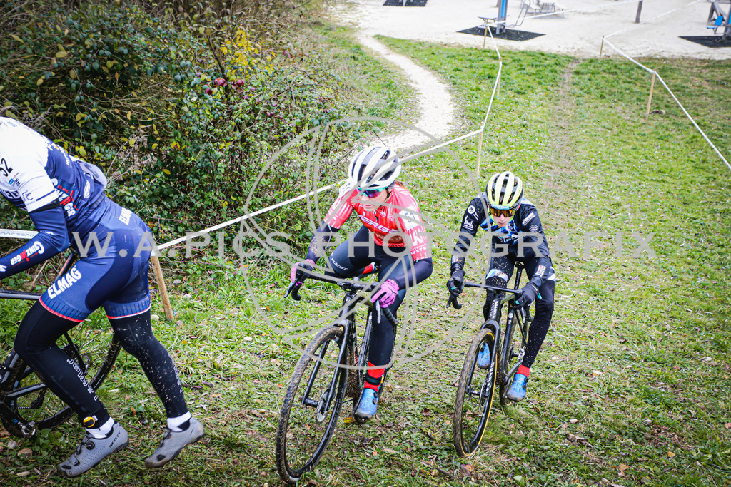 ..... | AUSTRIA, 24.11.24, 3.Radquerfeldein GP um das Sportzentrum Gunskirchen Image shows: Photo: Wapics / Andreas Willdoner