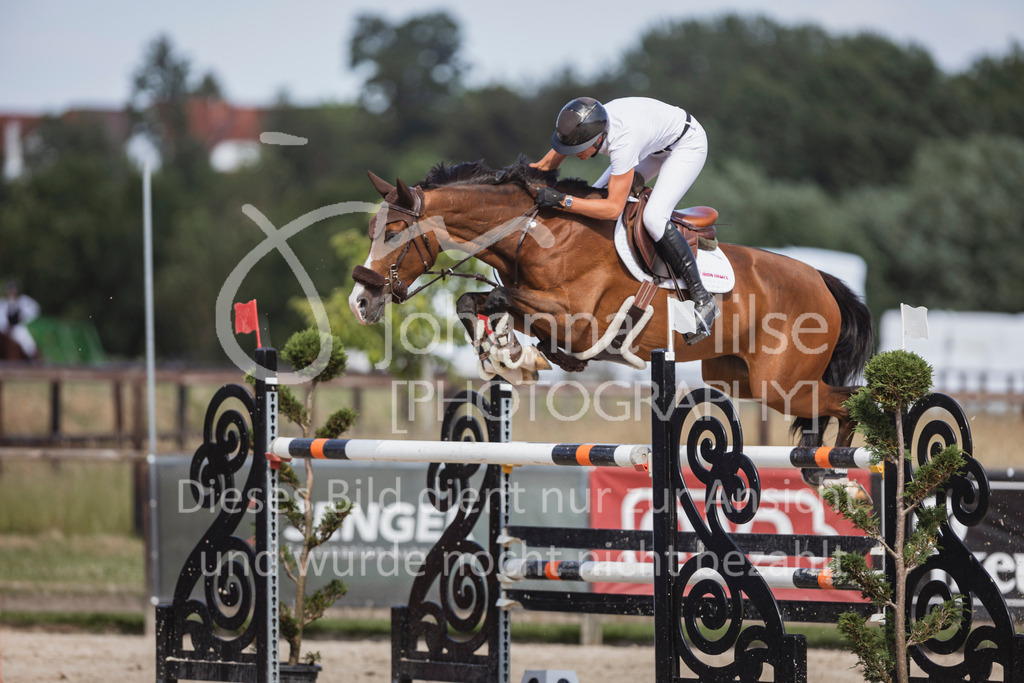 240628_LüPfSpTa_S1-Spr-126 | Deine schönsten Turniermomente als professionelle Fotos! Entdecke hochwertige Pferdesport-Fotografie im Online-Shop. Jetzt Fotos finden & bestellen!