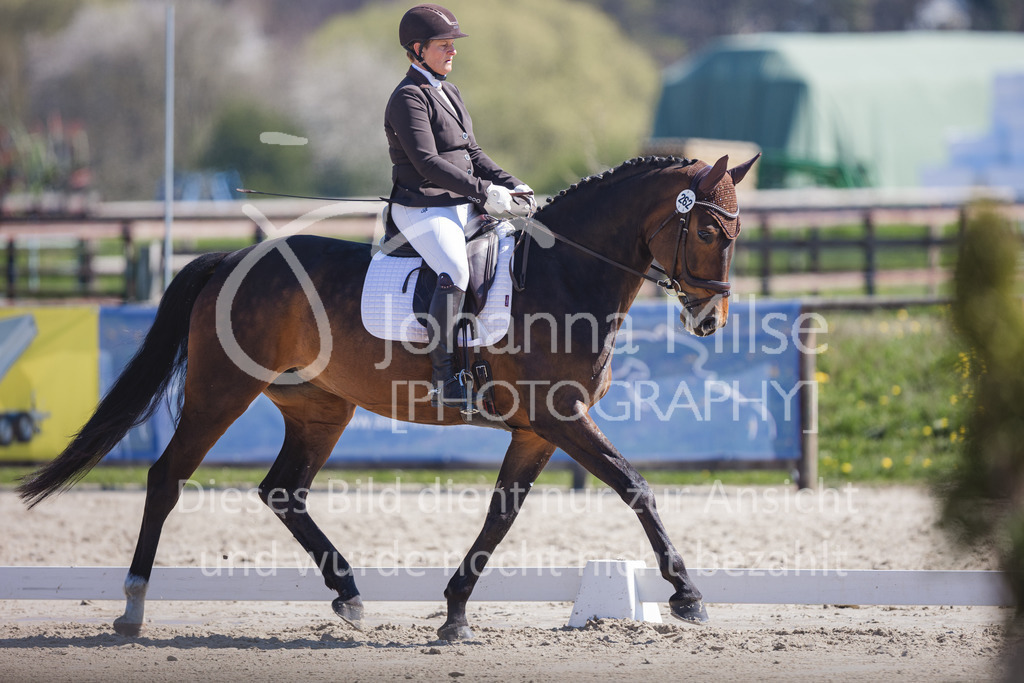 220418_Dressurpferde-L-134 | Frühlingsfest der Pferde
Herford
18.April 2022
Dressurpferdeprfg. Kl.L DL2