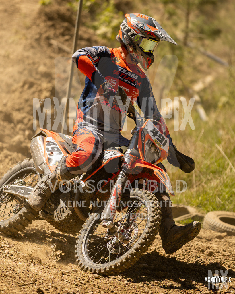 866A5152 | mxndyyvipix