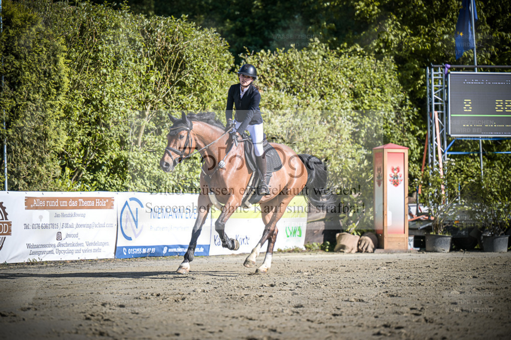 DOS_9614 | Entdecke hochwertige Reitturnierfotos von Foto Oger. Professionell, emotional und authentisch – jetzt Lieblingsmomente im Shop bestellen. - Realisiert mit Pictrs.com