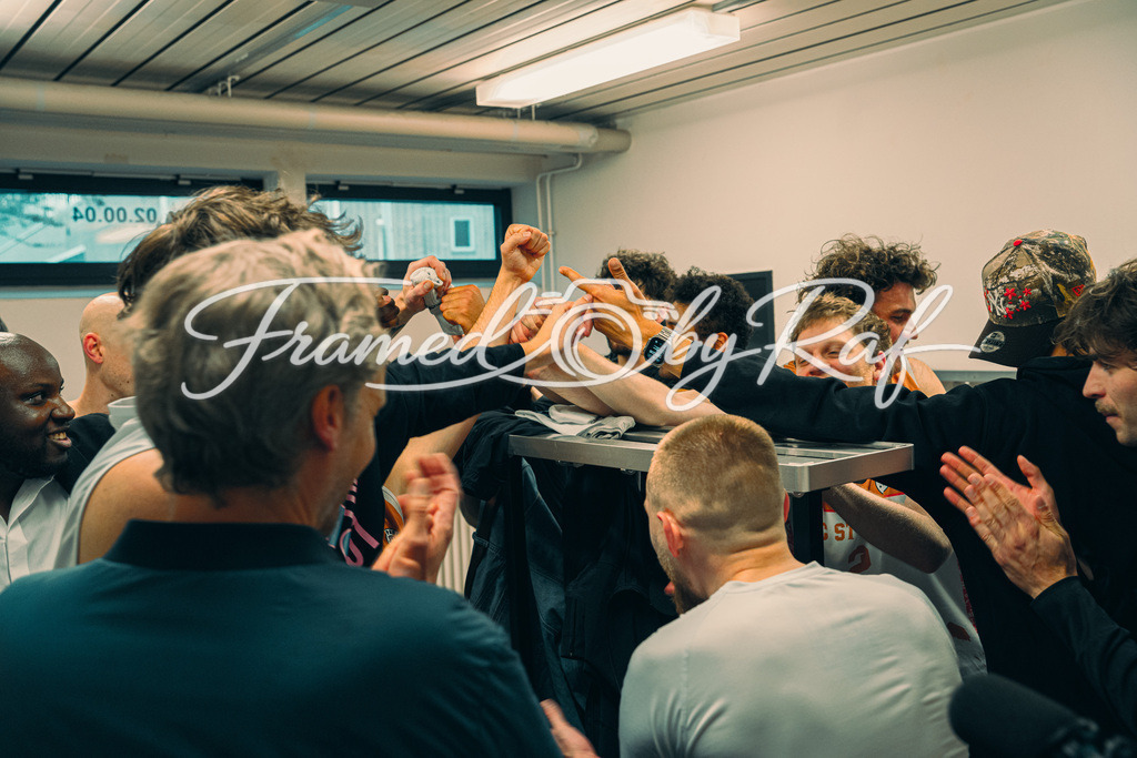 FCSP_vs_Sharks_26.04.2026-47 | Professioneller Online-Store für hochwertige Fotografie: Entdecke einzigartige Bilder aus Street, Events und Lifestyle. Sichere dir exklusive Prints und digitale Downloads in bester Qualität für dein Zuhause oder Projekte. - Realisiert mit Pictrs.com
