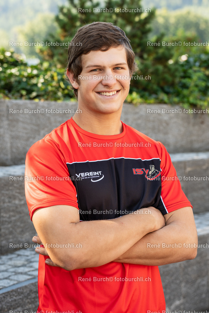 RB_03579Felder Ivan | Felder Ivan - Realisiert mit Pictrs.com