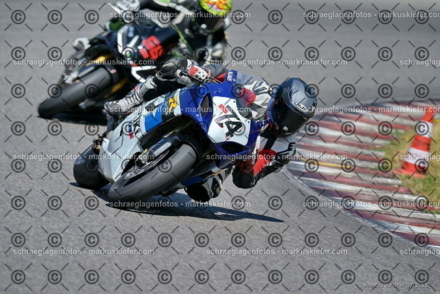 25bt04-0680 | markuskiefer.com - Realisiert mit Pictrs.com