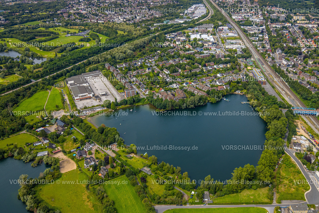 Duisburg240703469-Sued | Luftbild, Duisburg-Süd, Freibad Großenbaum am Großenbaumer See, ehemaliger real Markt Buscher Straße, Wohngebiet, Großenbaum, Duisburg, Ruhrgebiet, Nordrhein-Westfalen, Deutschland