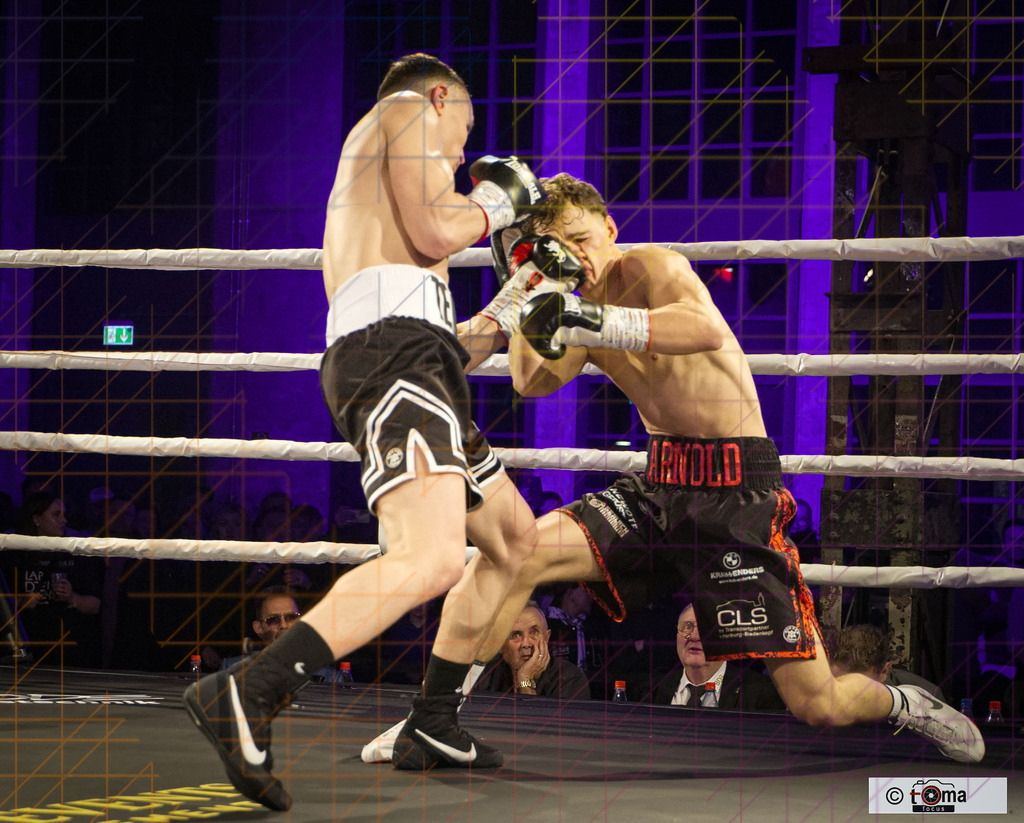 Domenik Arnold erster WM KAmpf 02 2026 tomafocus TB00113 | professionelle Sport- und Eventfotografie von Tomafocus – dynamische Bilder, emotionale Momente und hochwertige Aufnahmen für jeden Anlass. - Realisiert mit Pictrs.com