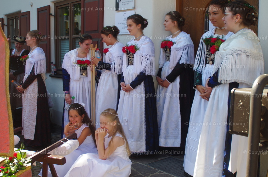 IMGP5464 | fotografiert von Axel PollmannLeonhardi Wallfahrt Benediktbeuern und Murnau, Fronleichnam, Fasching, Landschaft im Loisachtal und Benediktbeuern  - Realisiert mit Pictrs.com