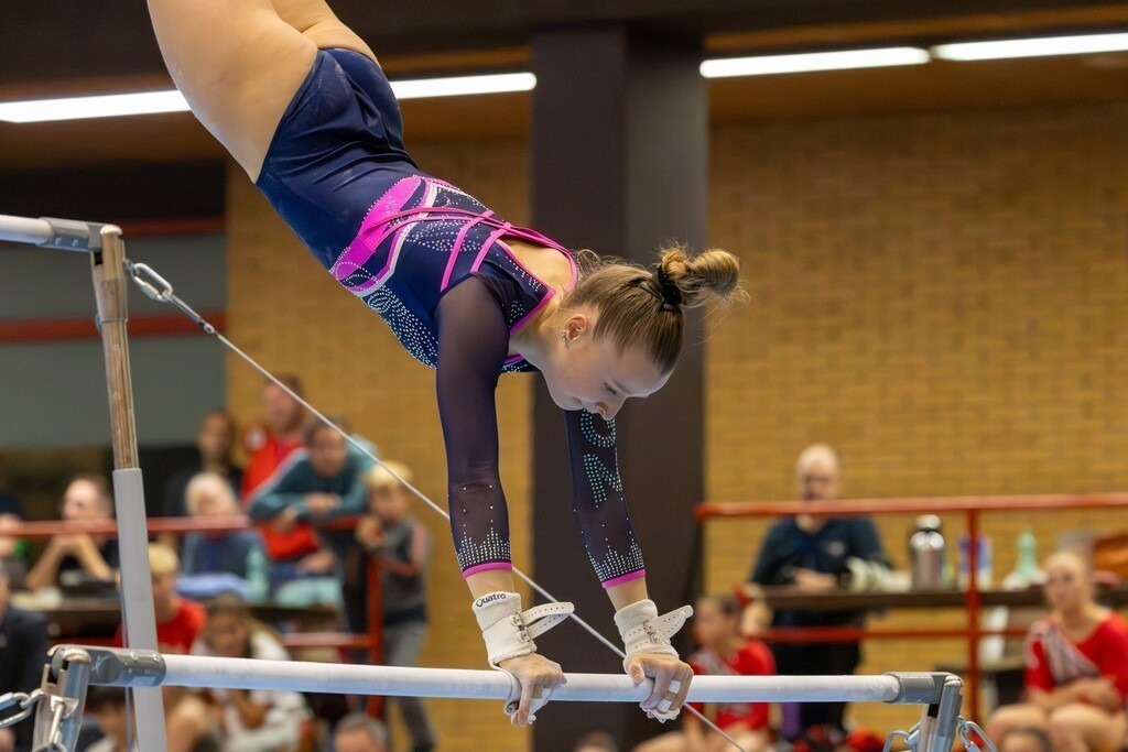 Deutsche Turnliga DTL (Bundesliga) der Frauen, 3. Wettkampftag 2025 in Ketsch***Silja Stöhr (TG Mannheim) am Stufenbarren | Deutsche Turnliga DTL (Bundesliga) der Frauen, 3. Wettkampftag 2025 in Ketsch***Silja Stöhr (TG Mannheim) am Stufenbarren - Realisiert mit Pictrs.com