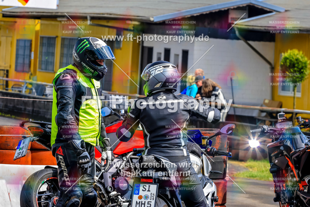 _OTO3665 | Hier findet Ihr Bilder von Touristenfahrten auf der Nürburgring Nordschleife oder von anderen Veranstaltungen die ich besucht habe. Viel Spass beim Durch Schauen 