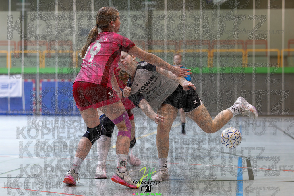 Hessenmeisterschaft wJC - Spiel um Platz 3; TuS Kriftel - SG Schenklengsfeld | Hessenmeisterschaft wJC - Spiel um Platz 3; TuS Kriftel - SG Schenklengsfeld am 22.03.2025 in Biedenkopf (Sporthalle Lahntalschule)Photo © 2025 - Jörg Heinrich - Realisiert mit Pictrs.com