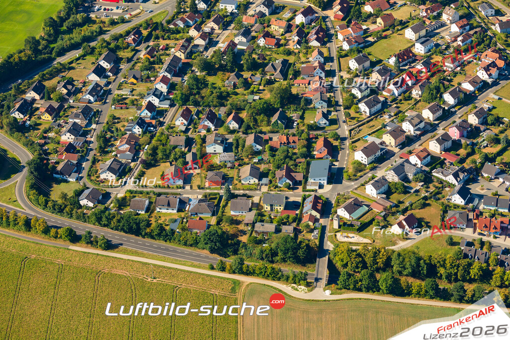 Luftaufnahme der Stadt Hahnbach - Die Luftaufnahme wurde 2025 vom UL-Flugzeug heraus erstellt ( keine Drohne ) - Hochauflösende Luftaufnahme - für professionelle Ausdrucke geeignet. Die Geschenkidee !Mit Lizenz und Bildrechte bestellbar