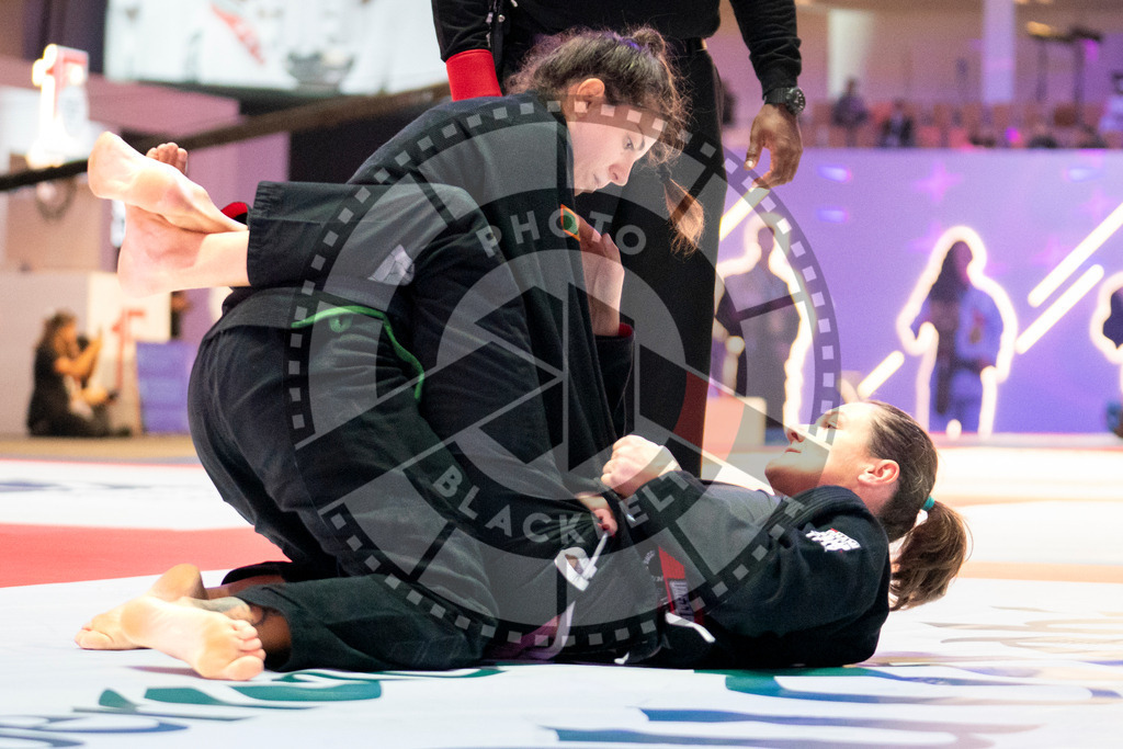 20231107PBB4410 | Fighters compete during the AJP World Master Championship in the Mubadala Arena in Abu Dhabi, Arab United Emirates, on November 7, 2023.
