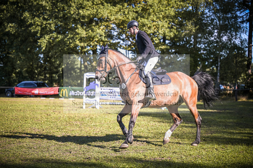 DOS_1235 | Entdecke hochwertige Reitturnierfotos von Foto Oger. Professionell, emotional und authentisch – jetzt Lieblingsmomente im Shop bestellen.Deutschlandweite Turnierfotografie. - Realisiert mit Pictrs.com