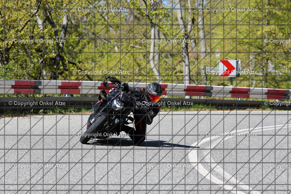 IMG_7436 | Fotograf am Kyffhäuser. Onkel Atze. Kyffhäuser Rennstrecke. Café36. Motorsportfotografie. - Realisiert mit Pictrs.com