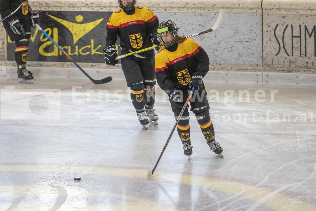 Dameneishockey | Dameneishockey, U18 Turnier am 31.08.2024 in Spittal (Eis-Sport-Arena - Sportzentrum Spittal), Austria, (Photo by Ernst Krawagner sport-fan.at) - Realisiert mit Pictrs.com