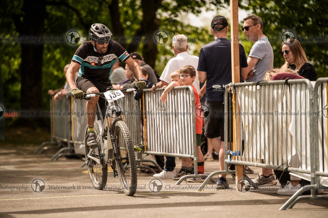 Eierlesen 2026 | Sie wurden bei einem Event oder Sportanlass fotografiert? Hier finden sie ihre Bilder! - Realisiert mit Pictrs.com