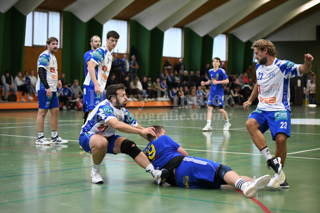 SSG Metten : ASV Dachau | Es ging hart zur Sache im Spiel Metten gegen Dachau - Realisiert mit Pictrs.com