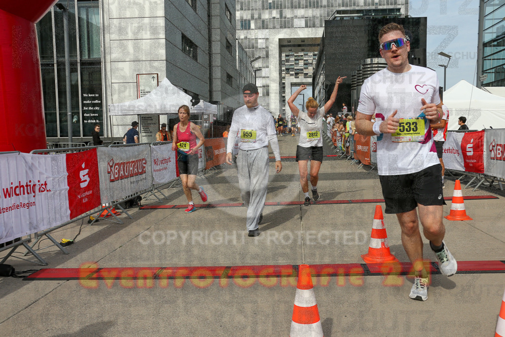 250920_1330_EX1_5079 | Sportfotografie im Rhein-Sieg Kreis, Köln, Bonn, NRW, Rheinland Pfalz, Hessen, etc. Unser Tätigkeitsfeld umfasst den Laufsport vom Volkslauf über den Marathon, Duathlon, Triathon bis zum Ultralauf wie Kölnpfad Ultra oder Schindertrail.