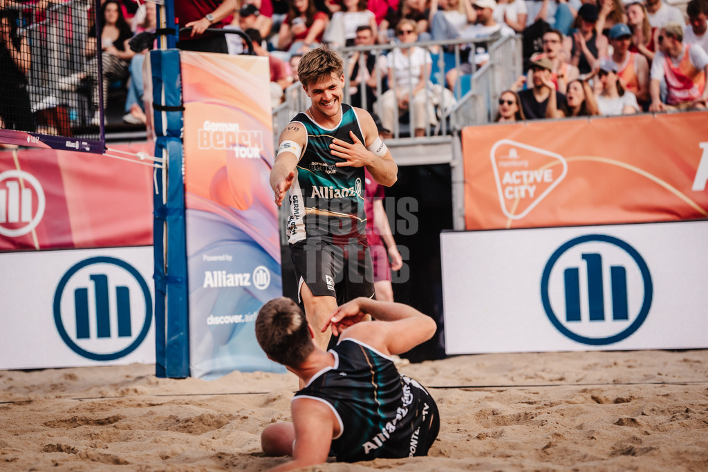 Beachvolleyball | Männer | Allianz German Beach Tour 2025 | Tourstop Hamburg | 31.05.2025 | hinten Luis Kubo und vorne Jonas Kaminski