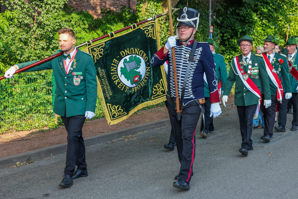 top-top.de-250530-059 | Foto, Video, Fotografie, Videografie, Fotobox, DJ, Discjockey, Musik, Musikbox, Veranstaltung, Photobooth, Amazon, Ebay, Buchtipp, Bestseller, Autor, Verlag, Buch, Wesel, Hamminkeln, NRW, Dinslaken, Rees, Drohne, Hochzeit, Party, Fotobox, Wesel, Fotograf