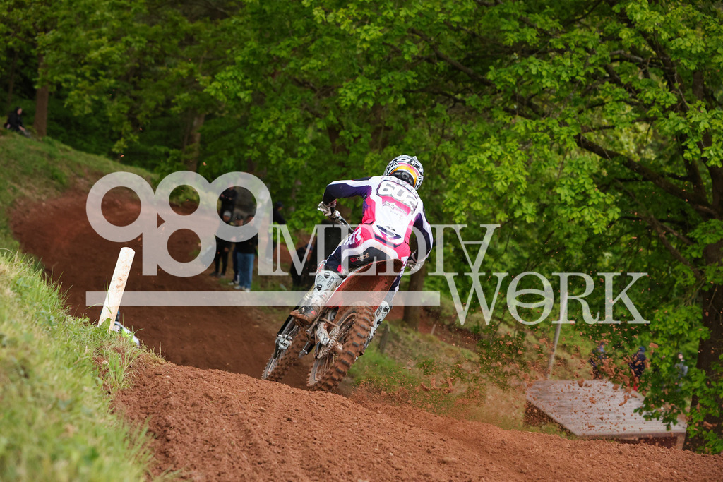 5E6A0090 | 989 MEDIAWORK