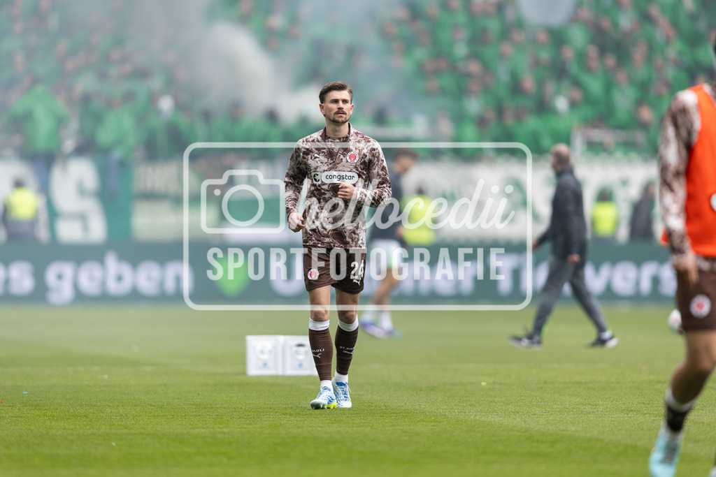 Fußball I Männer I Saison 2025-2026 I Bundesliga I FC St. Pauli - VfL Wolfsburg I 12795 | realhellocedii - Realisiert mit Pictrs.com