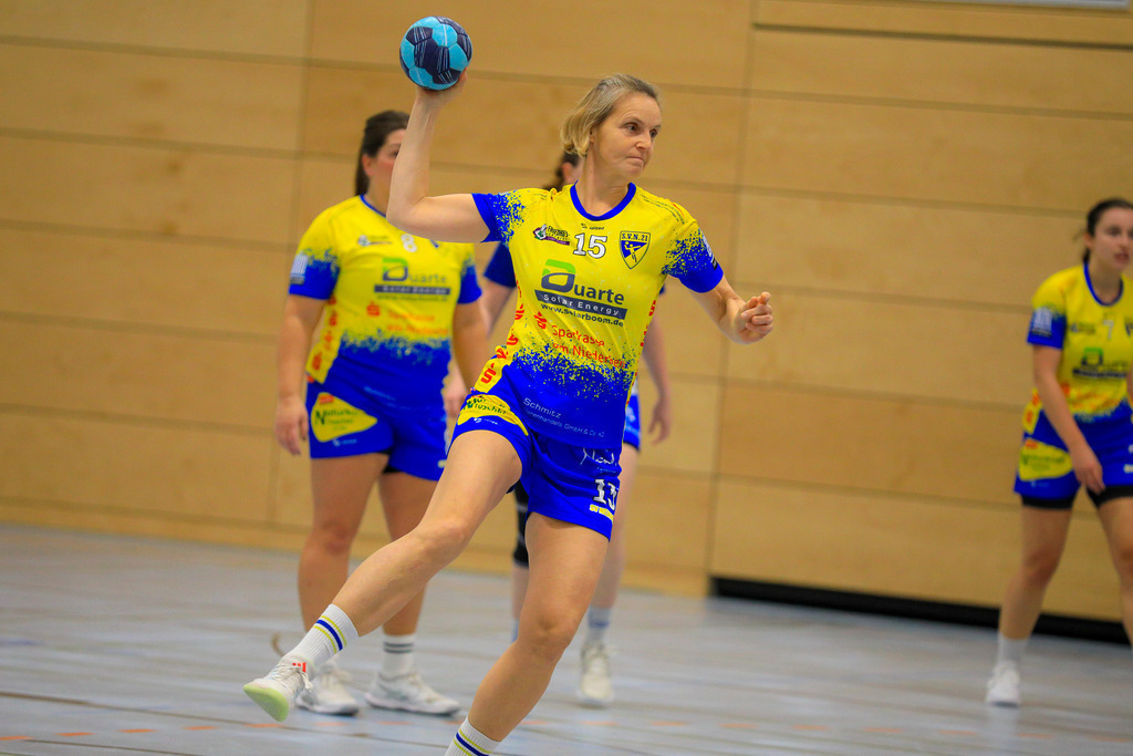 TvBorkenIII_SVN_161125_184 | Bildergalerie von Sport-Ereignissen aber auch von weiteren spannenden Dingen - nicht nur vom Niederrhein. In Anlehnung an den bekannten Spruch von Hanns Dieter Hüsch heißt das Motto: "Niederrhein ist überall".  - Realisiert mit Pictrs.com