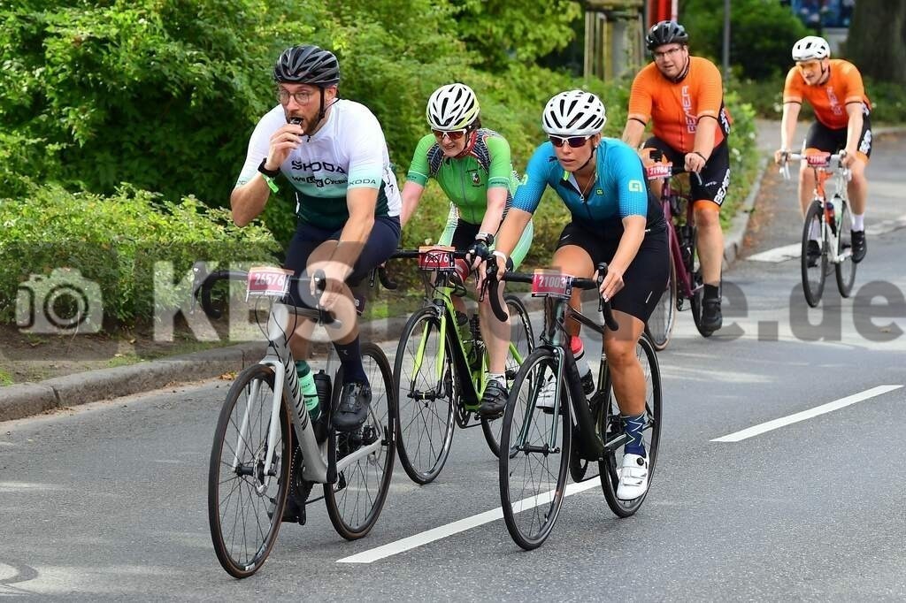 KBS Picture_Cyclassics-Hamburg2023_200823_045 | Cyclassics auf der Hauptstrasse in Rellingen ,Bemer Cyclassics Hamburg Radrennen 2023 , Durch Hamburg und Schleswig-Holsten ,UCI-WorldTour-Rennen Profi-Elite Herren ca.200KM , Amateurradfahrer Jedermann Rennen 60KM ,Amateurradfahrer Jedermann Rennen 100KM , - Realisiert mit Pictrs.com